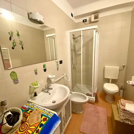 Flat Close To Terme 西尔米奥奈